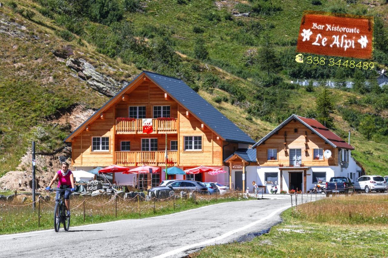 Albergo Ristorante Le Alpi La Frua Exteriör bild